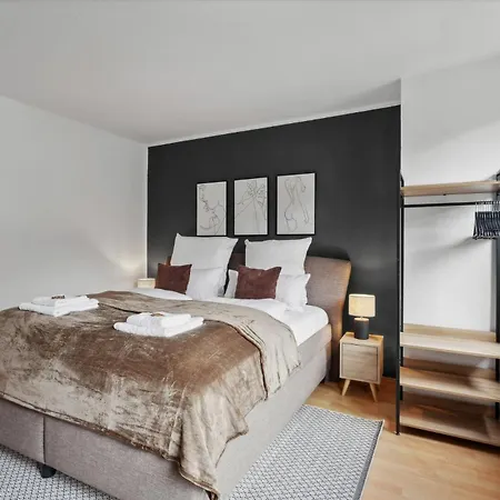 Charysma - Billard-loft, Fussgaengerzone, Schlafzimmer Mit Smart-tv, Parkplatz Daire Hamelin